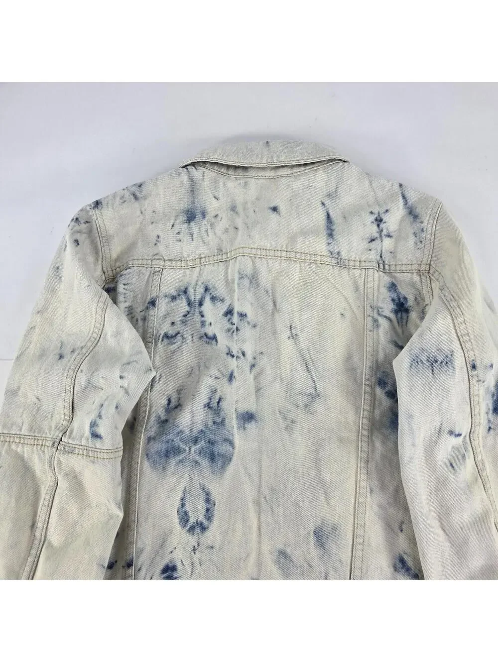 Free People Rumors Jeans Jacket Size L Blue Tie Dye Denim Button Moto Jackets - Picture 13 of 13
